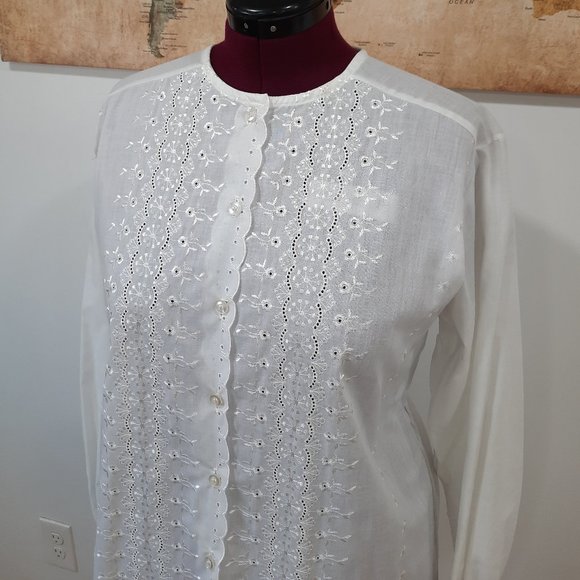 Vtg 60s embroidered eyelet blouse - David Peet brand - Picture 2 of 10